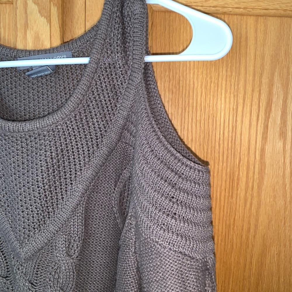 Kate & Mallory Cold Shoulder Knit Sweeter - Picture 4 of 5